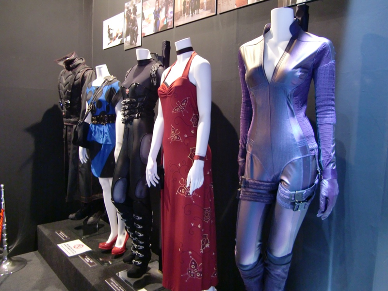 Illustration for article titled Milla Jovovich Isn't in Japan, But Her Clothes Are